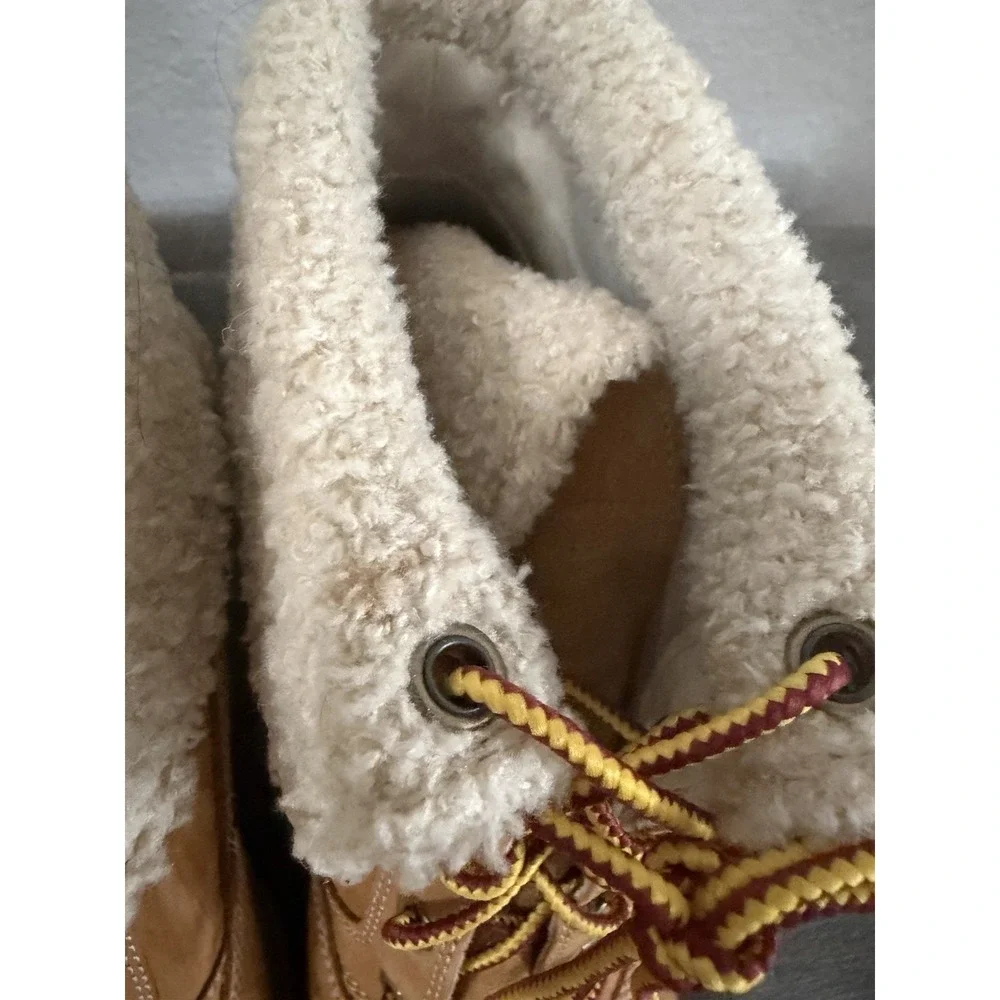 Timberland Women's Amston 2.5 Inch Wheat Nubuck Wedge Heel Boots 8257A Size 8.5